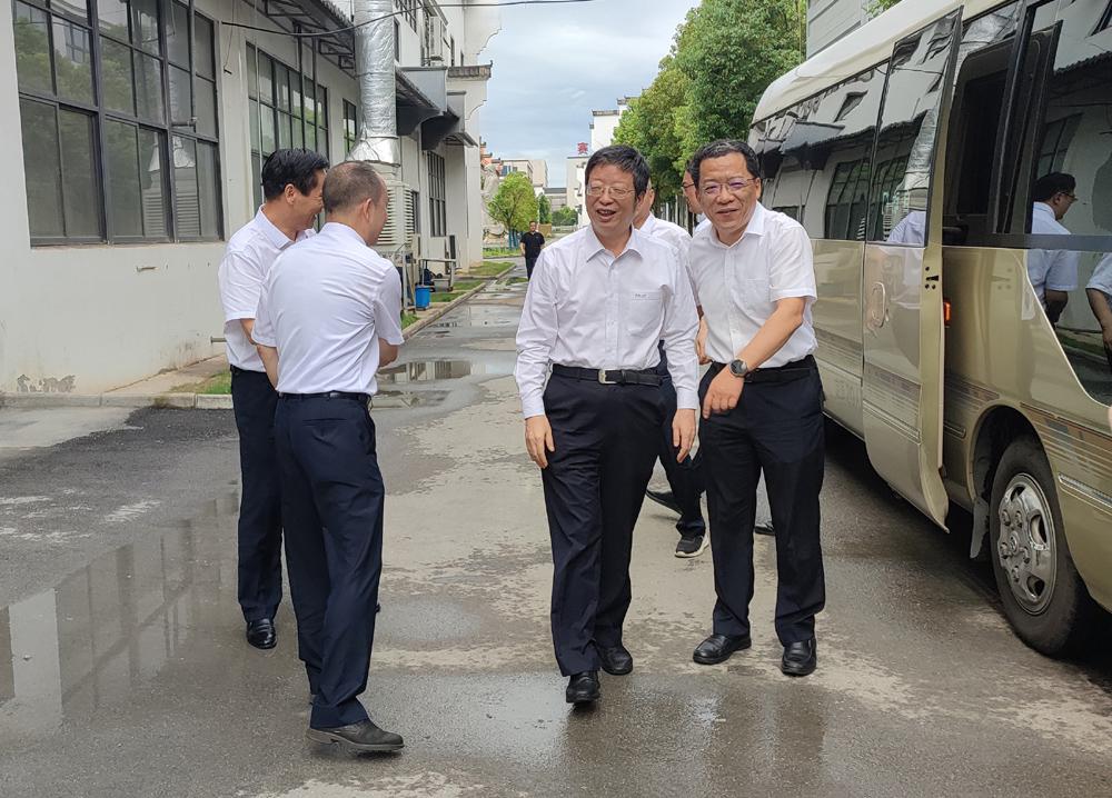 省委宣传部及市委领导一行来公司视察调研